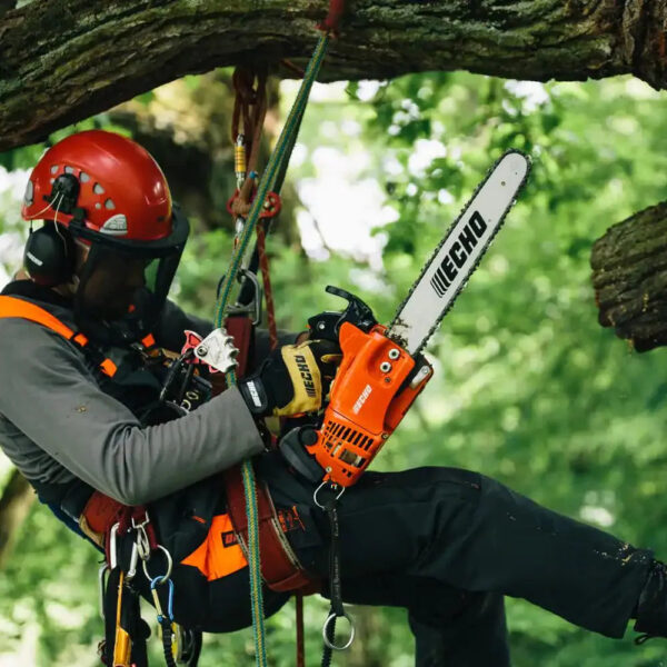 CS-271T-12 12 in. 26.9 cc Gas 2-Stroke Cycle Chainsaw with Top Handle - Image 5